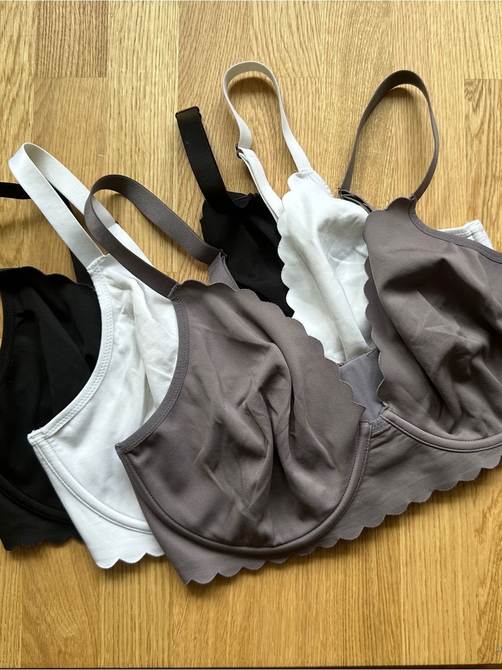 aerie Scalloped Bra Set of 3 in Taupe, White & Black